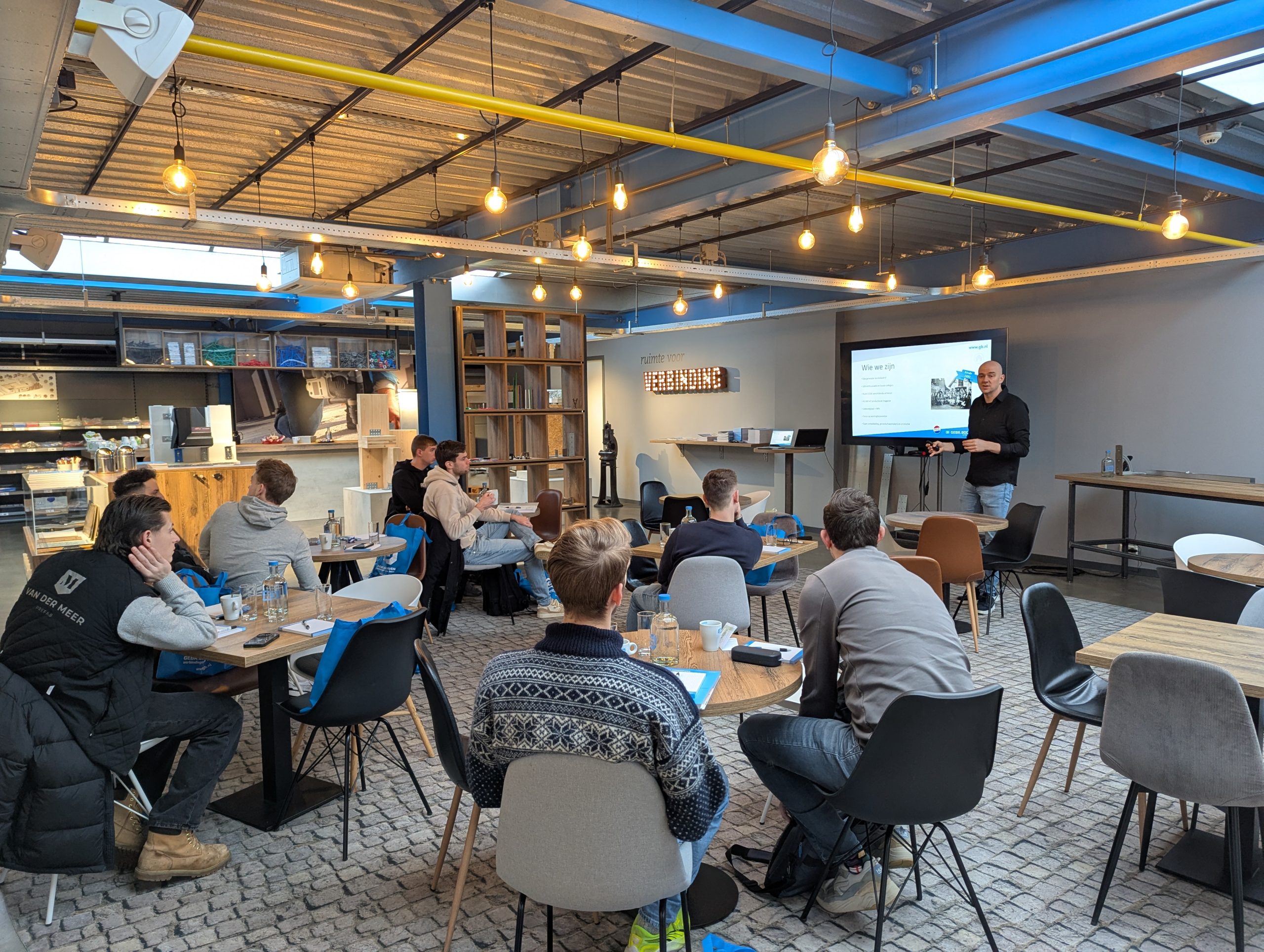 PXL_20260213_081441097